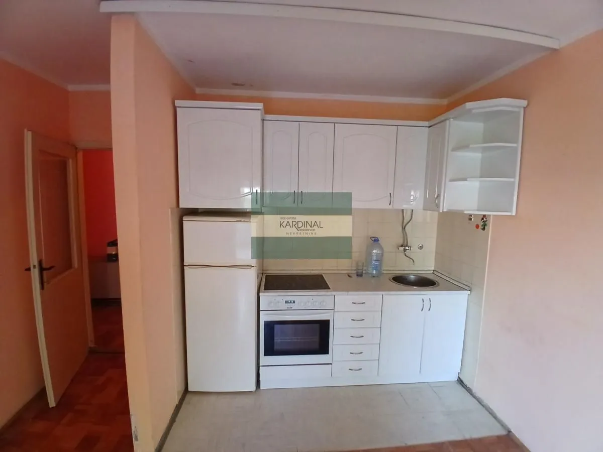 Prodaja, jednosoban stan, 51m², Strelište, Jagodina