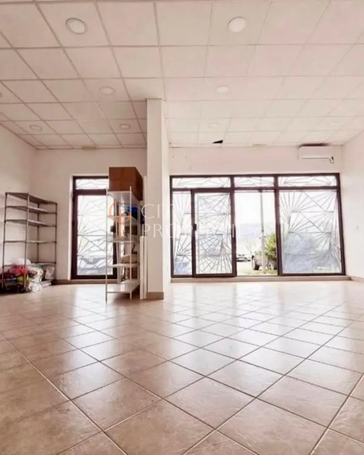 Rent, office space, 120m², Stari Aerodrom, Podgorica