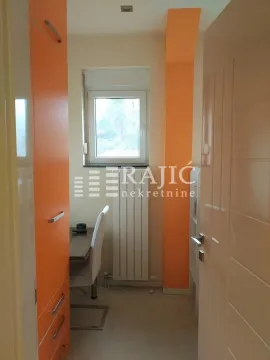 Izdavanje, dvosoban stan, 74m², Savski Venac, Beograd - image 3
