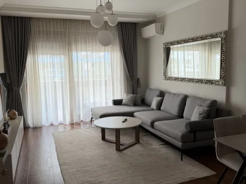 Izdavanje, jednosoban stan, 52m², Master Kvart, Podgorica - image 2