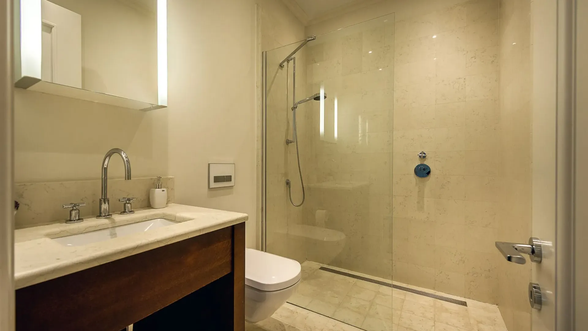 Rent, one bedroom apartment, 63m², Porto Montenegro, Tivat