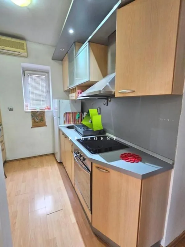 Izdavanje, jednosoban stan, 50m², Medijana, Niš