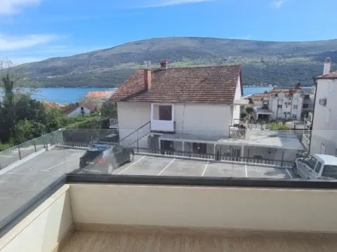 Sale, one bedroom apartment, 79m², Đenovići, Herceg Novi - image 4