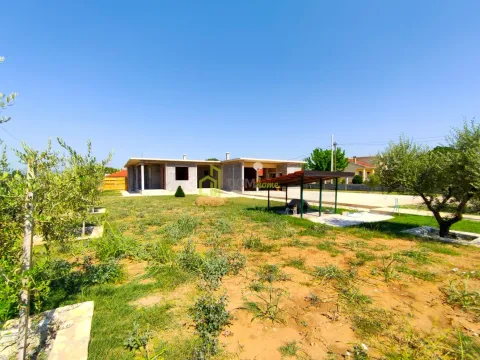 Sale, house, 250m², Zeta, Podgorica - image 9