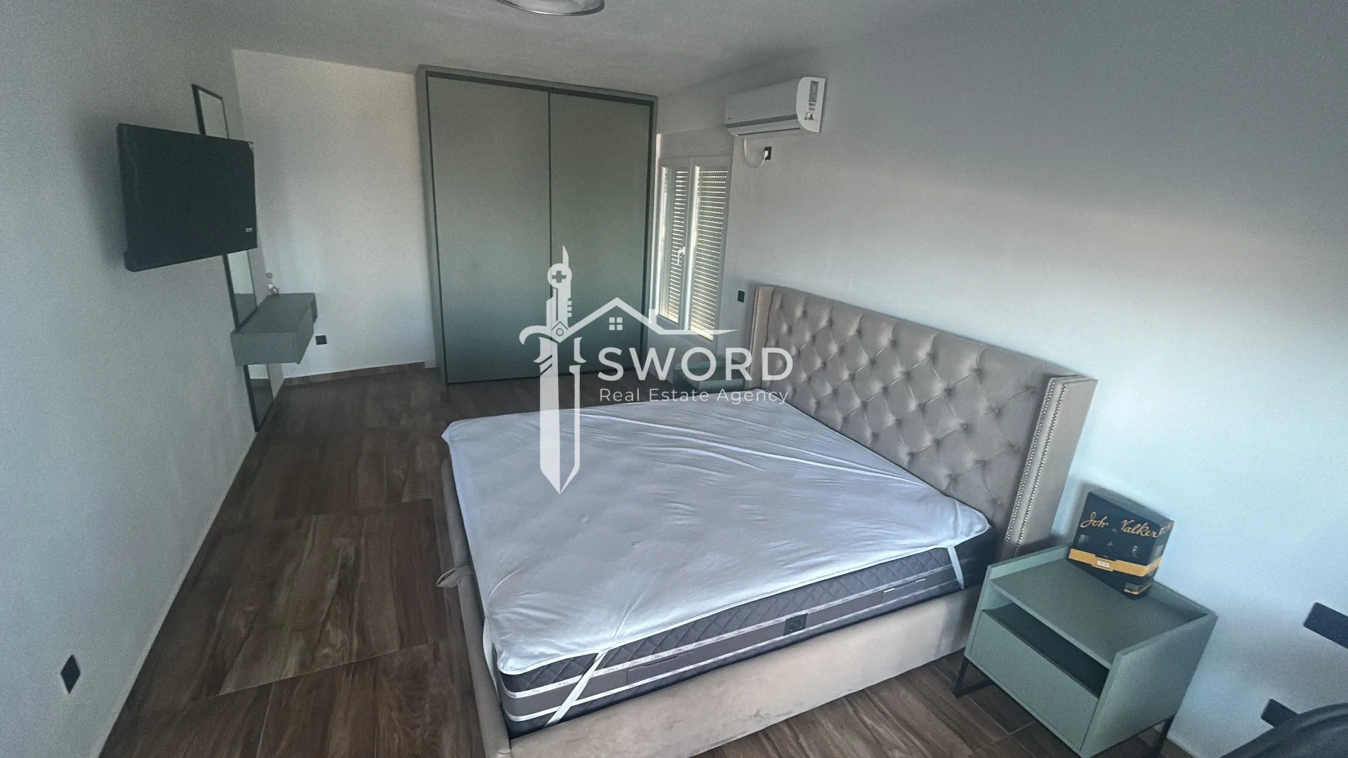 Prodaja, kuća, 350m², Utjeha, Bar