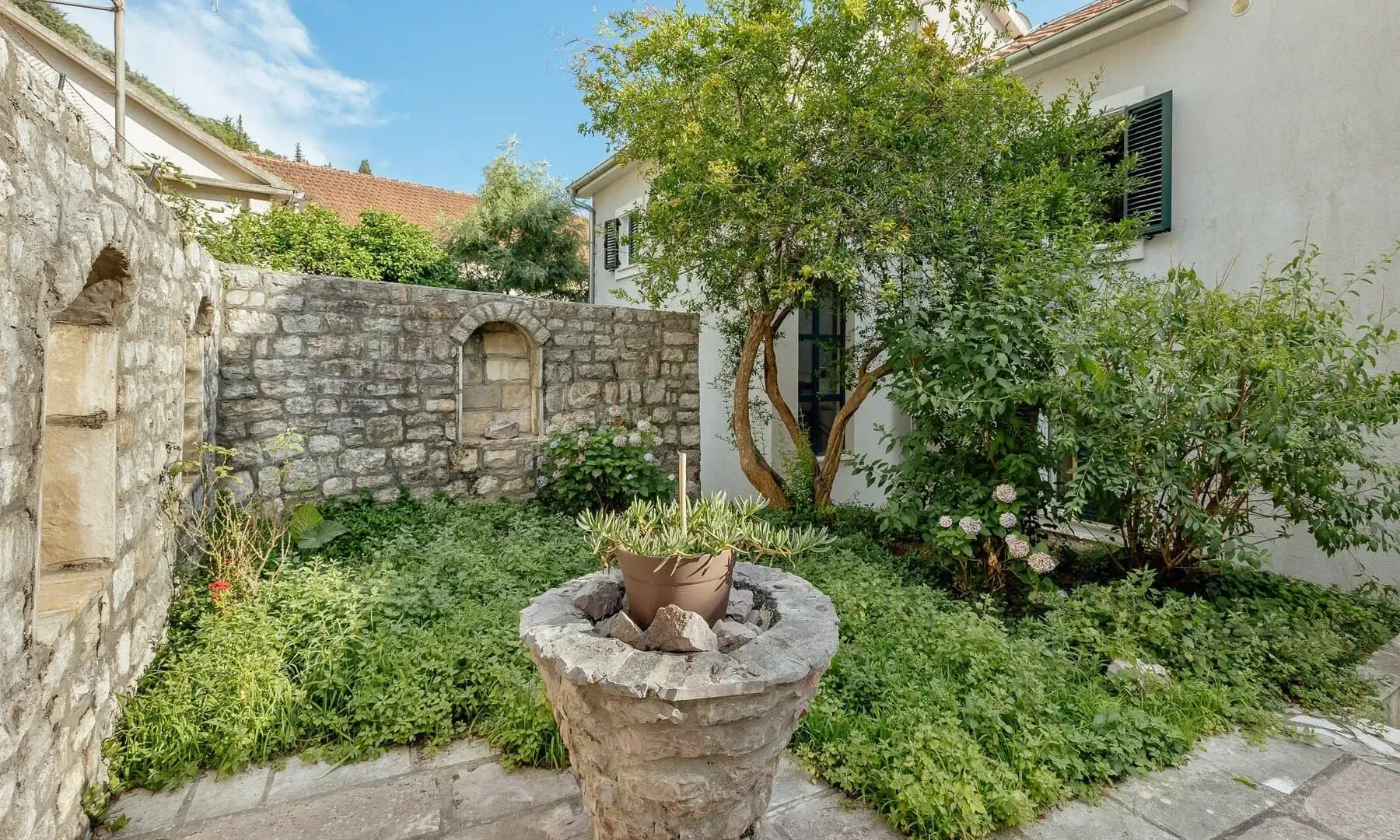 Prodaja, kuća, 291m², Lepetani, Tivat