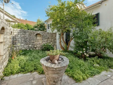 Prodaja, kuća, 291m², Lepetani, Tivat - image 17