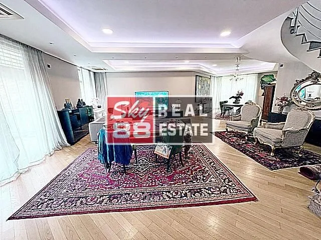 Rent, apartment, 330m², Savski Venac, Beograd