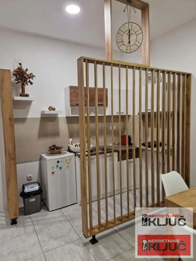 Prodaja, dvosoban stan, 41m², Salajka, Novi Sad Sve Podlokacije