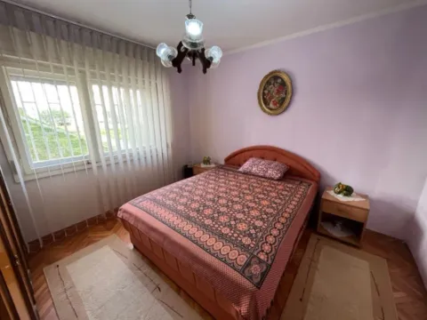 Prodaja, dvosoban stan, 105m², Centar, Bar - image 5