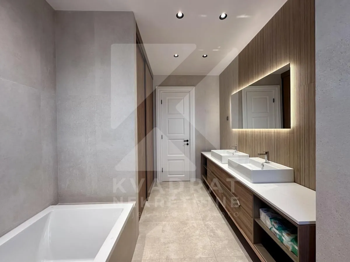 Rent, house, 230m², Gornja Gorica, Podgorica