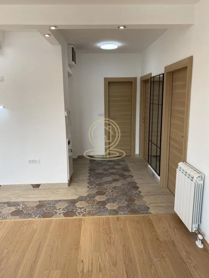Izdavanje, poslovni prostor, 73m², Stari Grad, Beograd