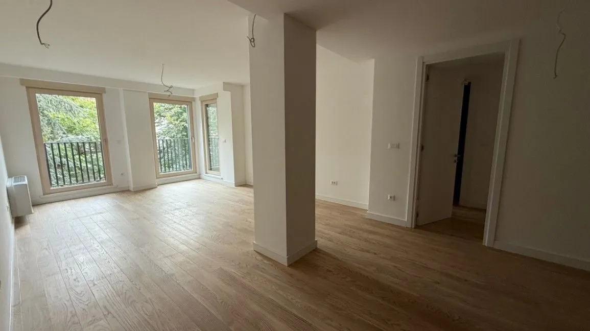 Izdavanje, stan, 125m², Crveni Krst, Beograd