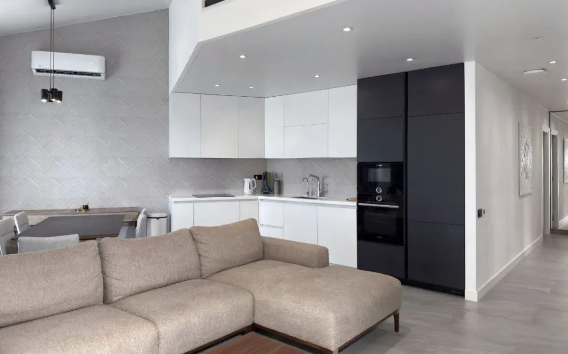 Rent, two bedroom apartment, 150m², Mažina, Tivat