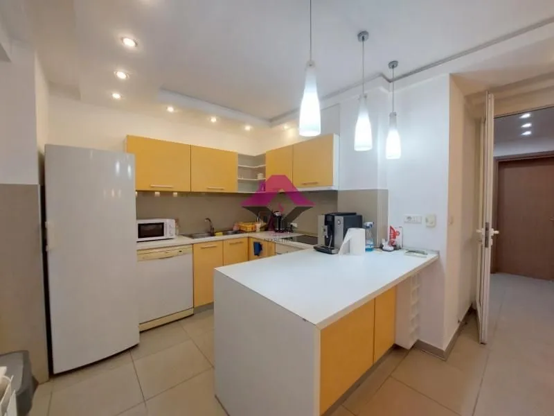 Izdavanje, kuća, 142m², Banovo Brdo, Beograd