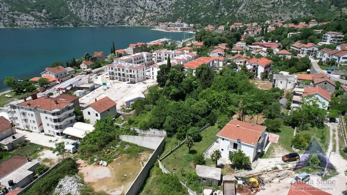 Sale, house, 192m², Risan, Kotor