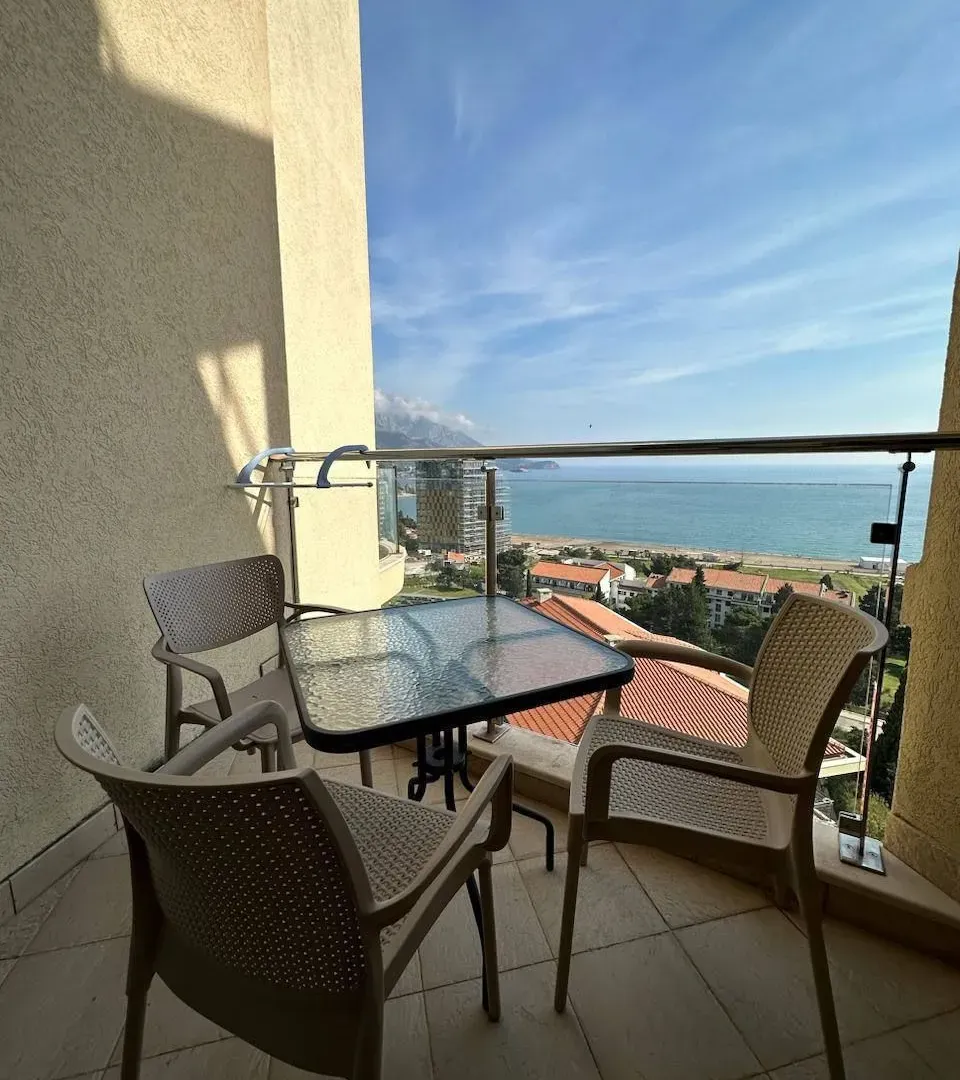 Sale, apartment, 43m², Bečići, Budva