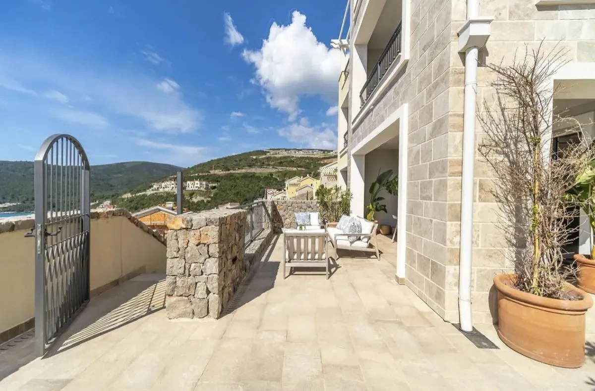 Prodaja, dvosoban stan, 105m², Luštica Bay, Tivat
