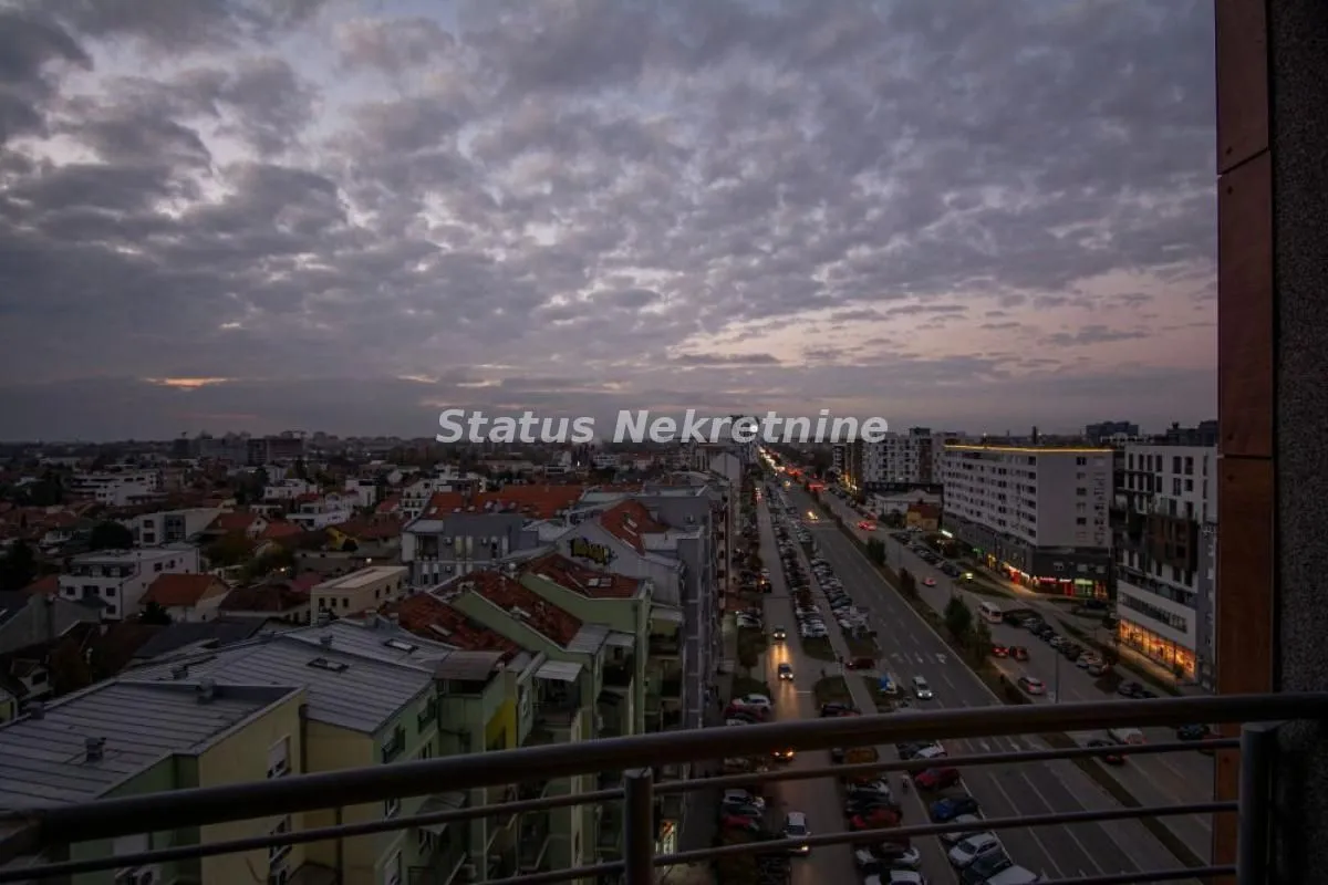 Prodaja, četvorosoban stan, 114m², Bulevar Evrope, Novi Sad Sve Podlokacije