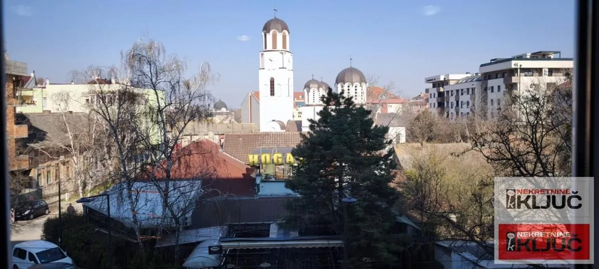 Izdavanje, garsonjera, 27m², Grbavica, Novi Sad Sve Podlokacije