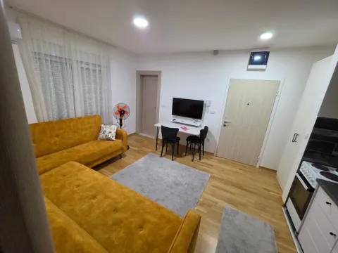 Rent, one bedroom apartment, 36m², Budva okolina, Budva - image 1