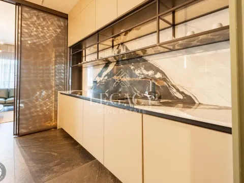 Izdavanje, četvorosoban stan, 161m², Vračar Hram, Vračar Sve Podlokacije - image 7