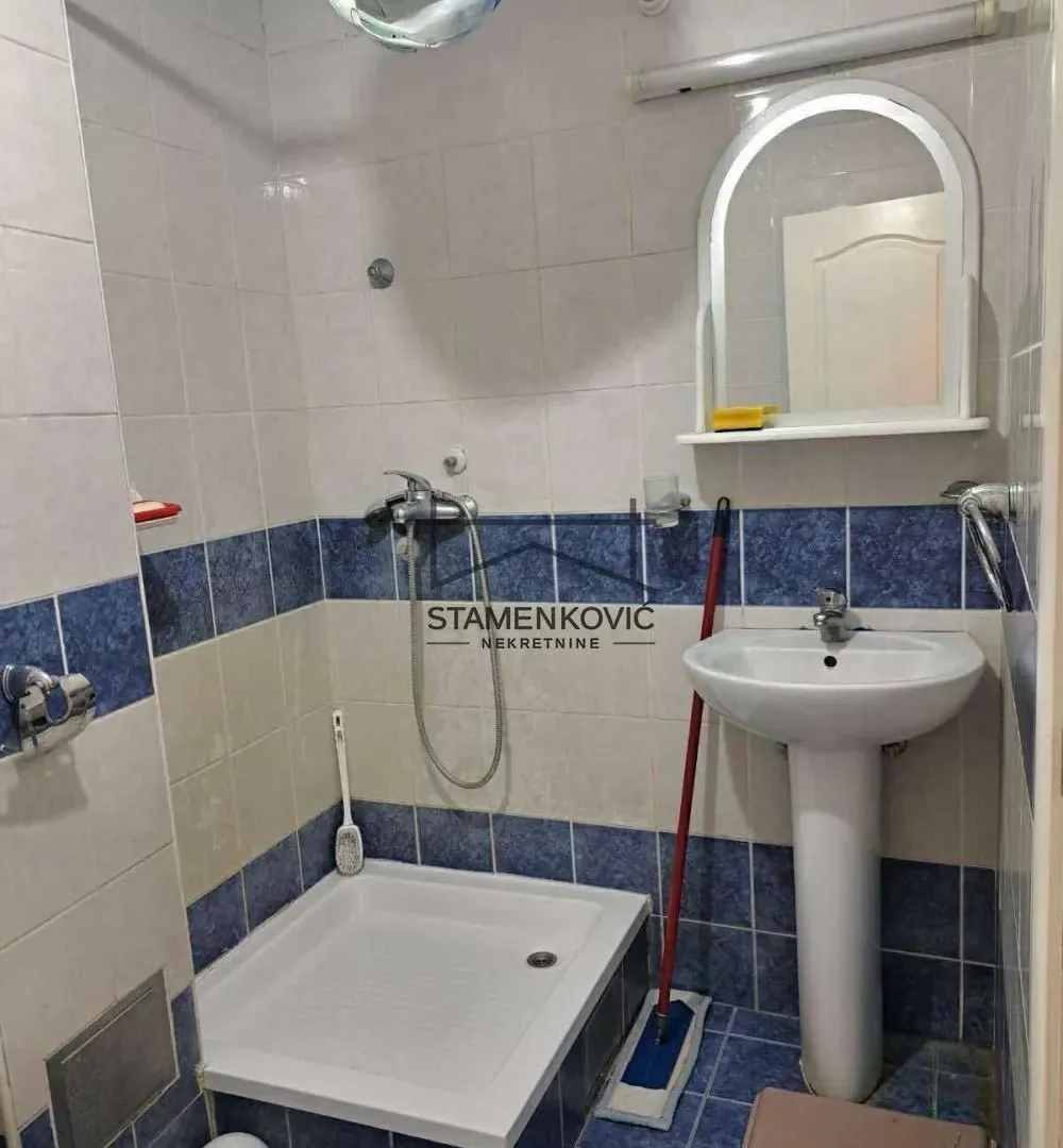 Prodaja, jednosoban stan, 44m², Detelinara, Novi Sad Sve Podlokacije