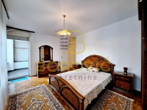 Rent, three bedroom apartment, 73m², Vračar Sve Podlokacije, Beograd - image 11
