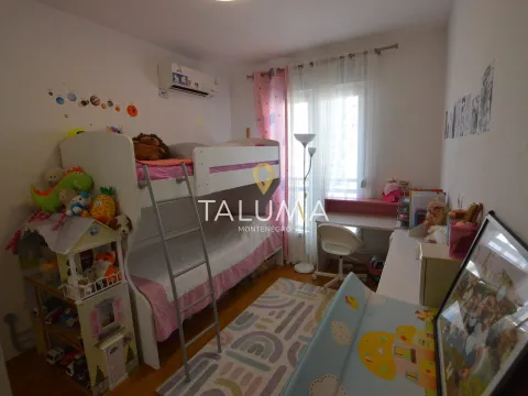 Sale, two bedroom apartment, 64m², City Kvart, Podgorica - image 8