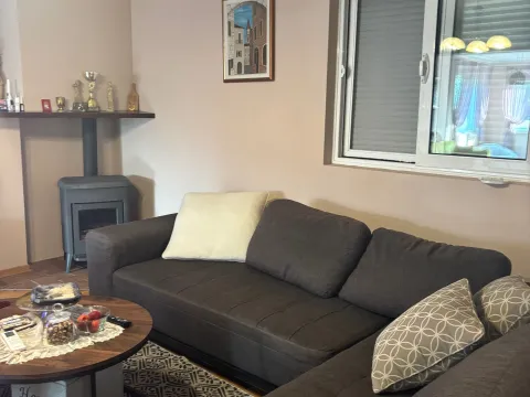 Prodaja, kuća, 165m², Zlatica, Podgorica - image 3