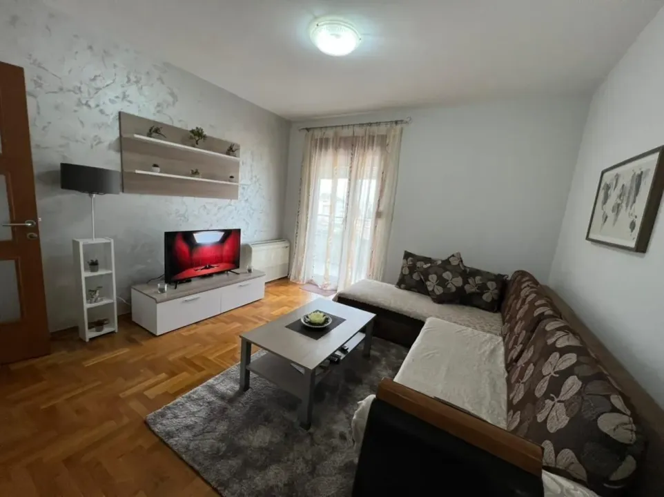 Rent, two bedroom apartment, 58m², Pobrežje, Podgorica