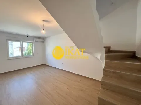 Prodaja, trosoban stan, 65m², Cvetkova Pijaca, Zvezdara Sve Podlokacije - image 2