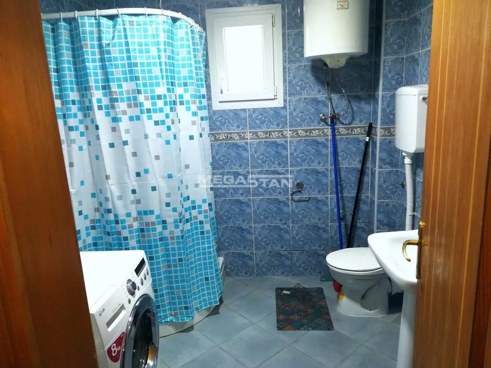 Sale, three bedroom apartment, 72m², Zemun Centar, Zemun Sve Podlokacije