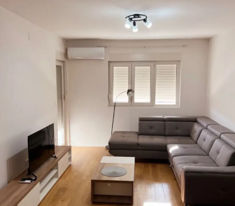 Prodaja, jednosoban stan, 49m², Central Point, Podgorica