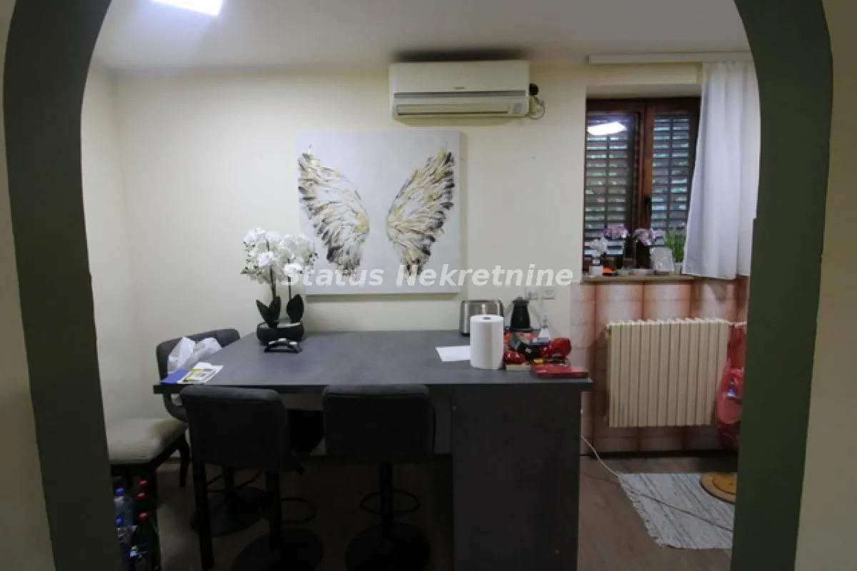 Prodaja, kuća, 198m², Sremska Kamenica, Petrovaradin