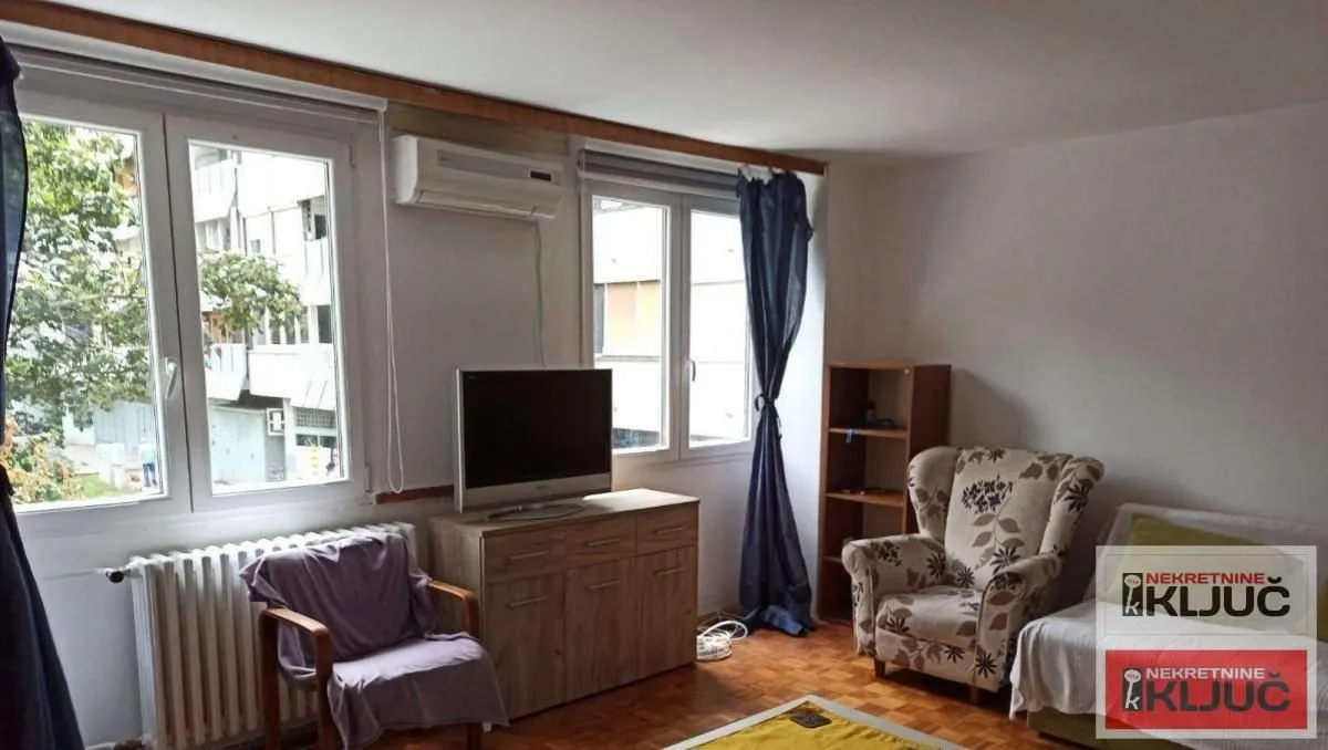 Izdavanje, jednosoban stan, 37m², Liman 3, Novi Sad Sve Podlokacije