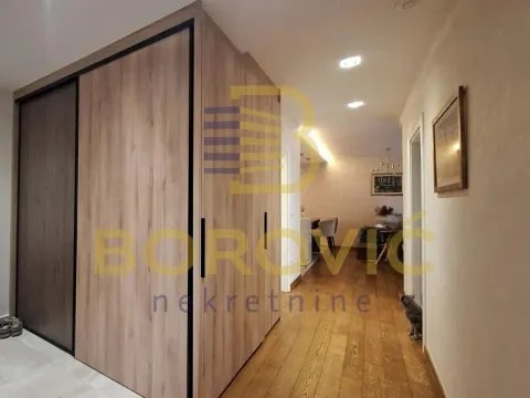 Sale, four bedroom apartment, 115m², Južni Bulevar, Vračar Sve Podlokacije - image 17