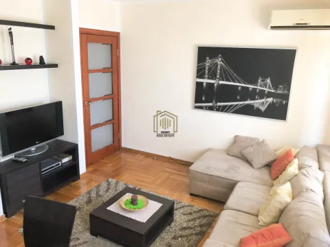 Izdavanje, jednosoban stan, 45m², Preko Morače, Podgorica - image 1