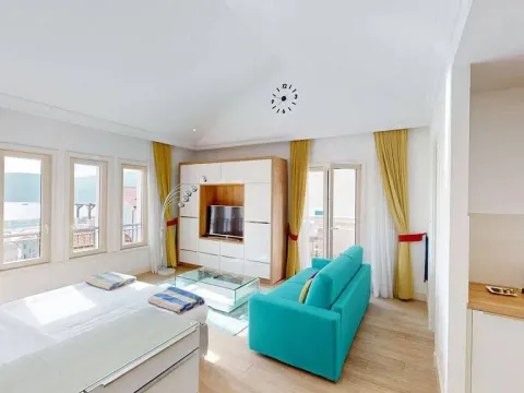 Sale, studio apartment, 55m², Luštica, Tivat - image 9