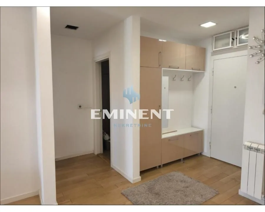 Izdavanje, dvosoban stan, 56m², Novi Beograd Blok 67, Novi Beograd Sve Podlokacije