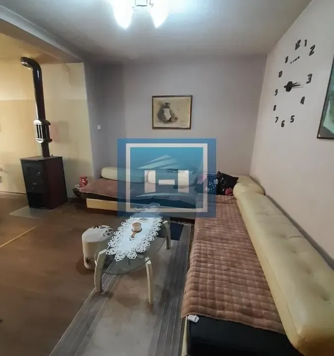 Prodaja, kuća, 216m², Gloždak, Paraćin