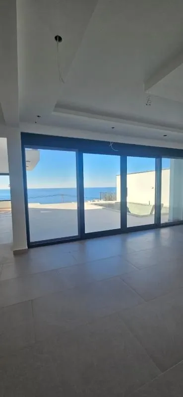 Prodaja, kuća, 250m², Utjeha, Ulcinj