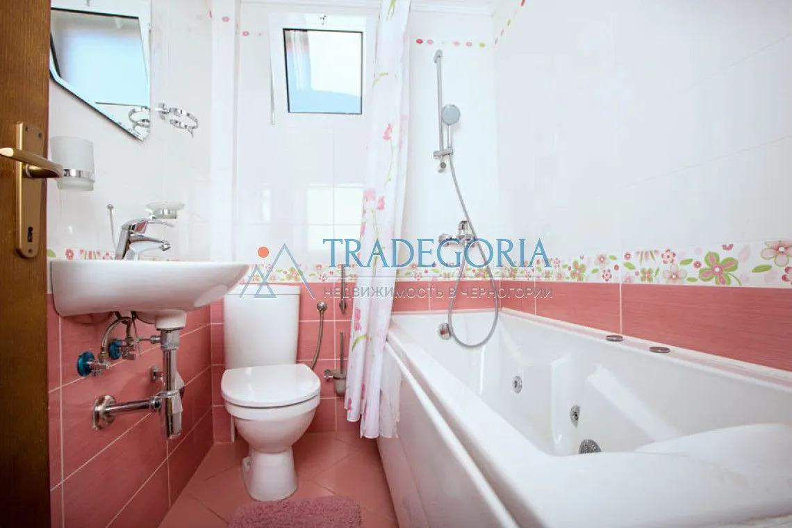 Prodaja, kuća, 250m², Utjeha, Ulcinj