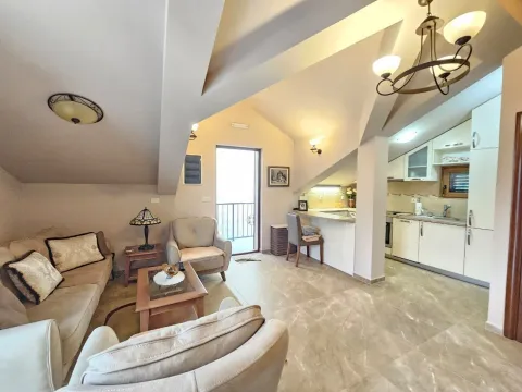 Prodaja, kuća, 211m², Donja Lastva, Tivat - image 17