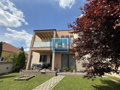 Sale, house, 240m², Centar, Jagodina - image 6