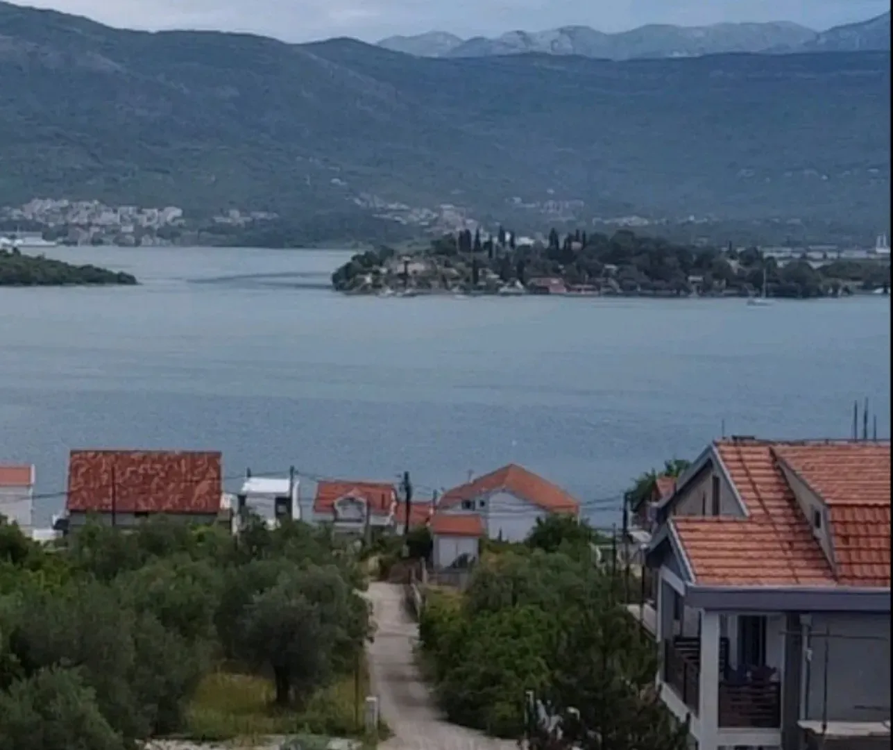 Prodaja, plac, 1600m², Tivat, Crna Gora