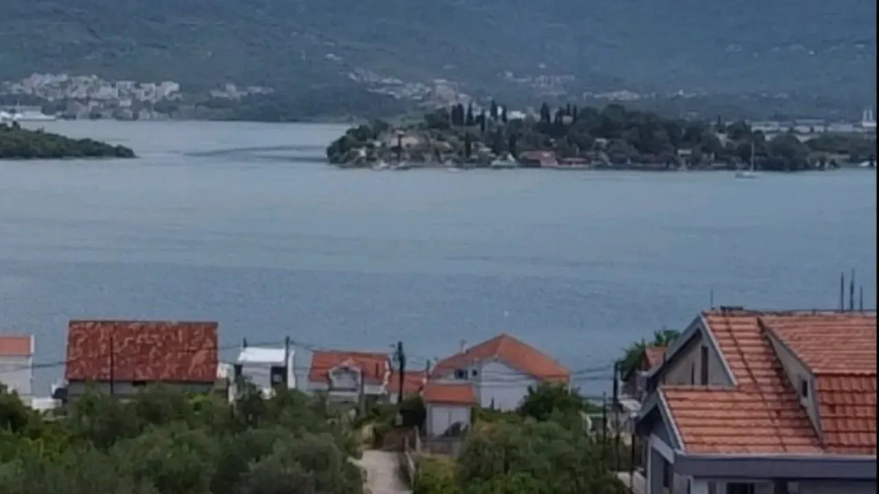 Prodaja, plac, 1600m², Tivat, Crna Gora