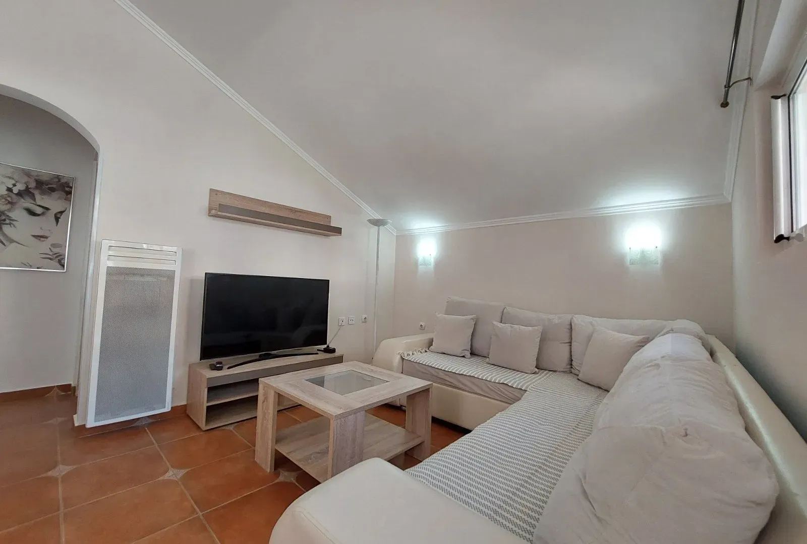 Rent, one bedroom apartment, 70m², Škaljari, Kotor