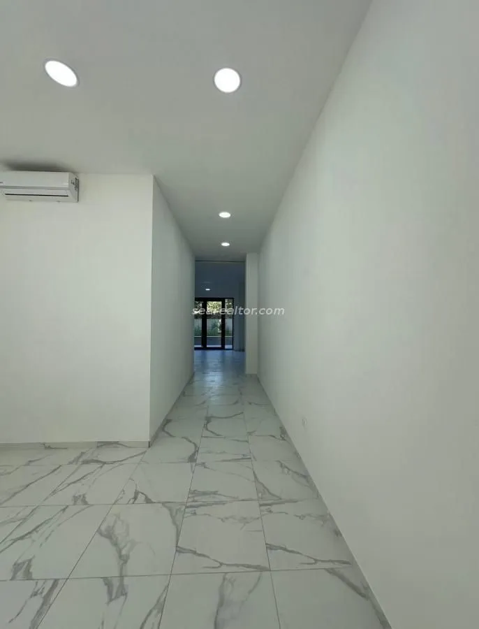 Rent, office space, 50m², Seljanovo, Tivat