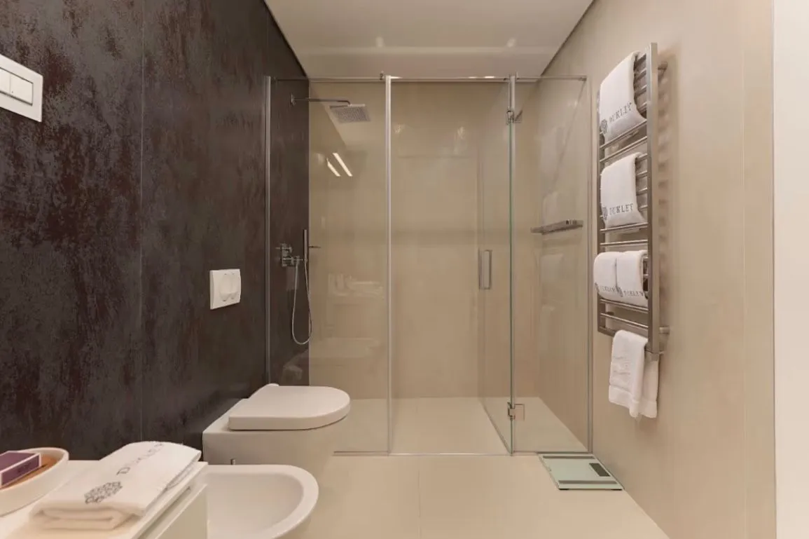 Sale, three bedroom apartment, 517m², Dukley Gardens, Budva